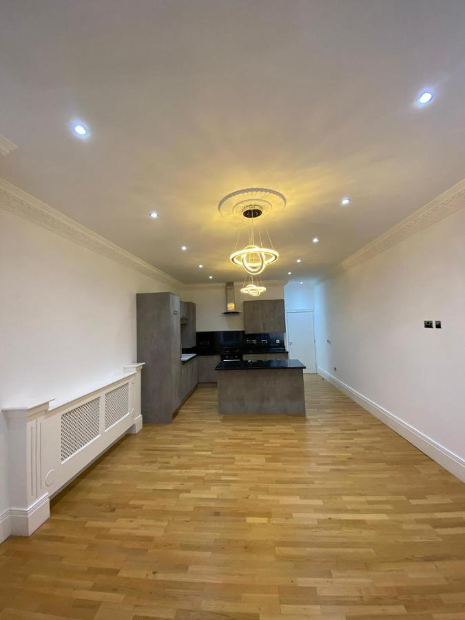 Luxury Apartment Apt4 Wolverhampton Exterior photo